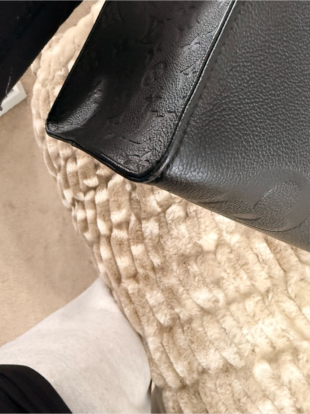 Authentic Louis Vuitton On The Go Black Empreinte GM SIZE LIKE NEW NEVER USED - Picture 12 of 15